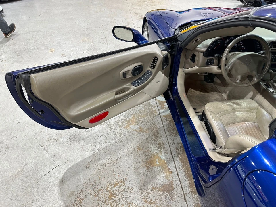 2004 Chevrolet Corvette C5 - Image 15 of 21