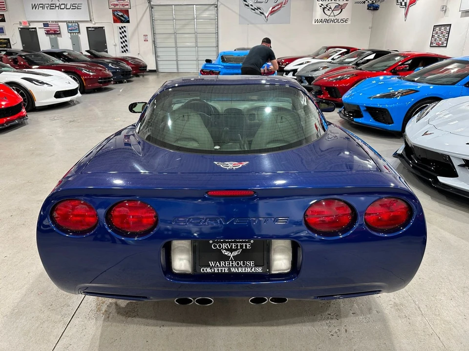 2004 Chevrolet Corvette - Image 19 of 21