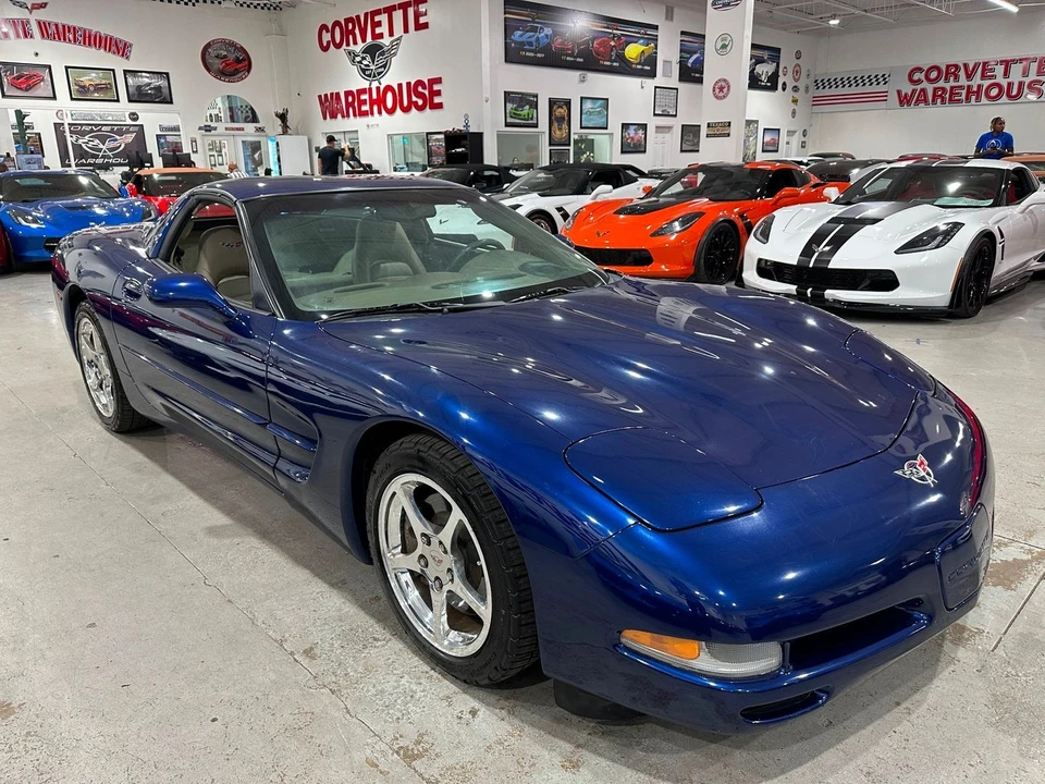 2004 Chevrolet Corvette - Image 20 of 21
