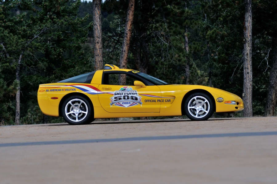 2004 Chevrolet Corvette C5 - Image 2 of 12