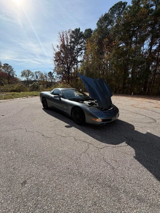 2004 Chevrolet - Image 11 of 12
