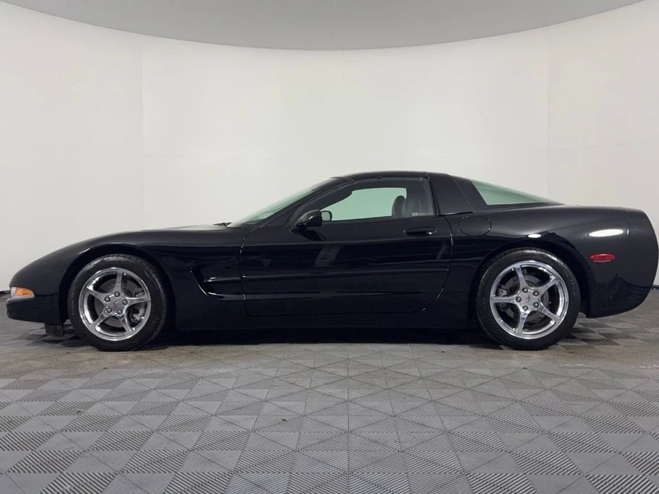 2004 Chevrolet Corvette C5 - Image 2 of 31