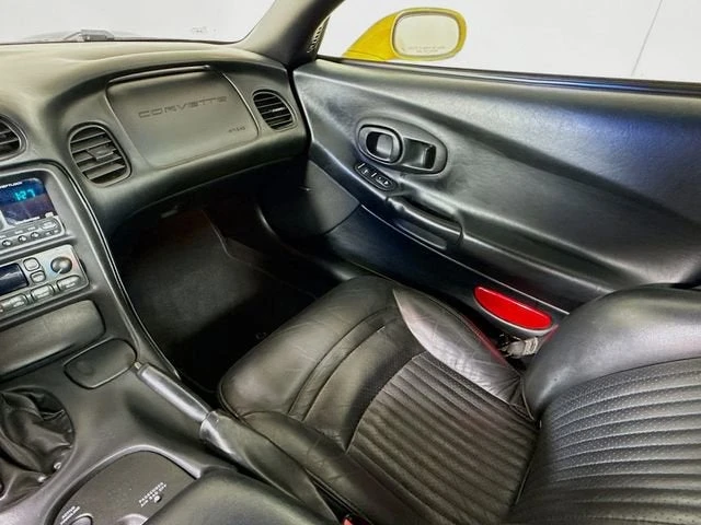 2004 Chevrolet Corvette C5 - Image 23 of 31