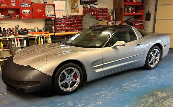 2004 Chevrolet Corvette Coupe