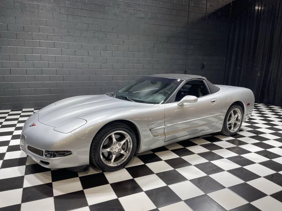 2004 Chevrolet Corvette C5 - Image 14 of 21