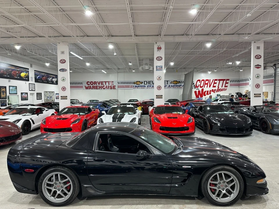 2004 Chevrolet - Image 6 of 11