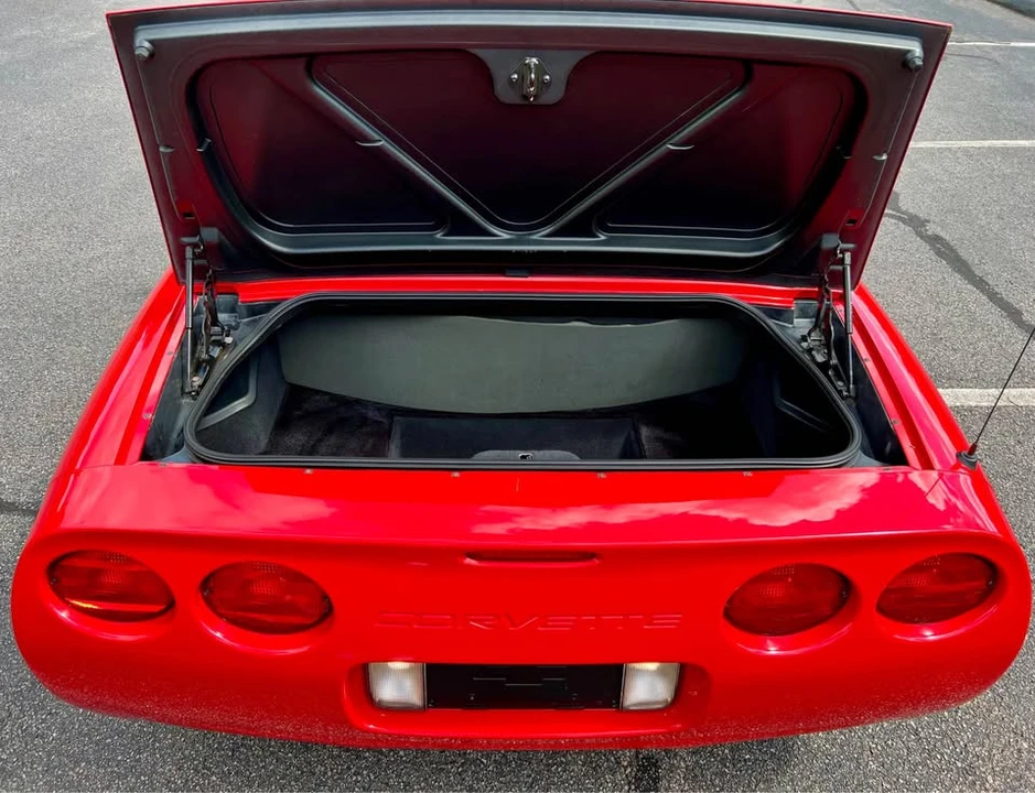 2004 Chevrolet Corvette C5 Z06 - Image 19 of 20