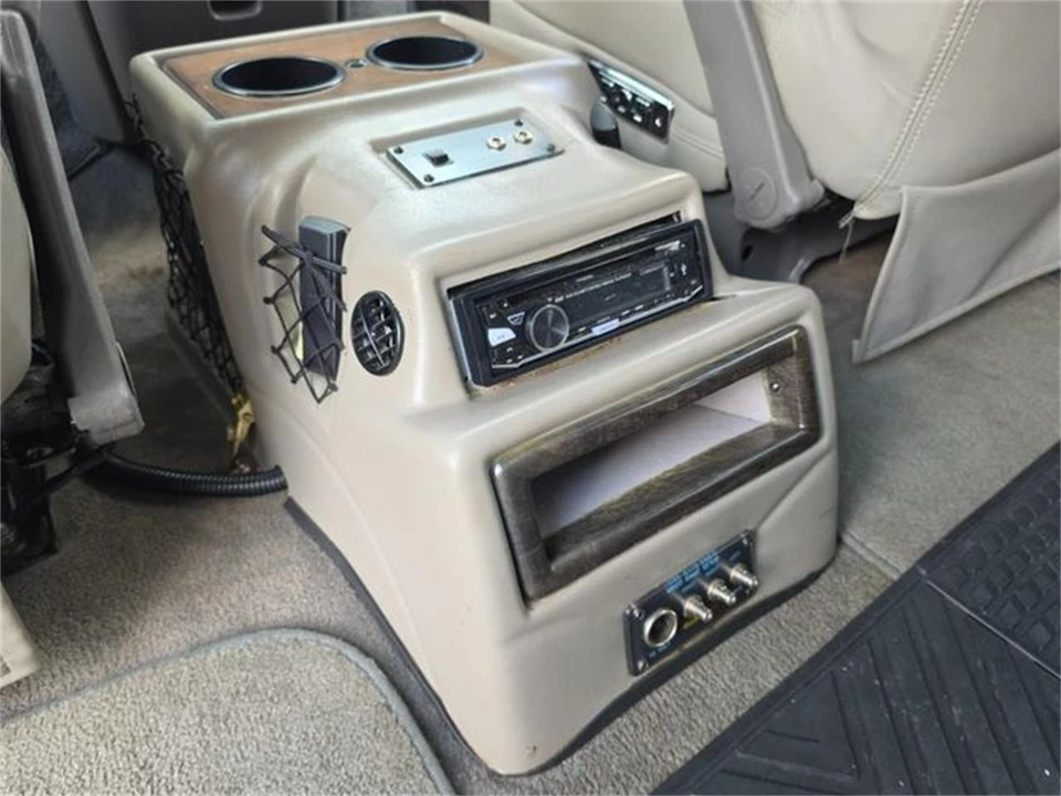 2004 Chevrolet Express - Image 31 of 31