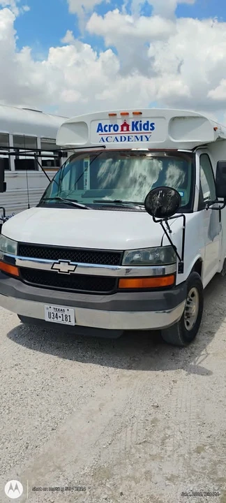 2004 Chevrolet Express - Image 6 of 9