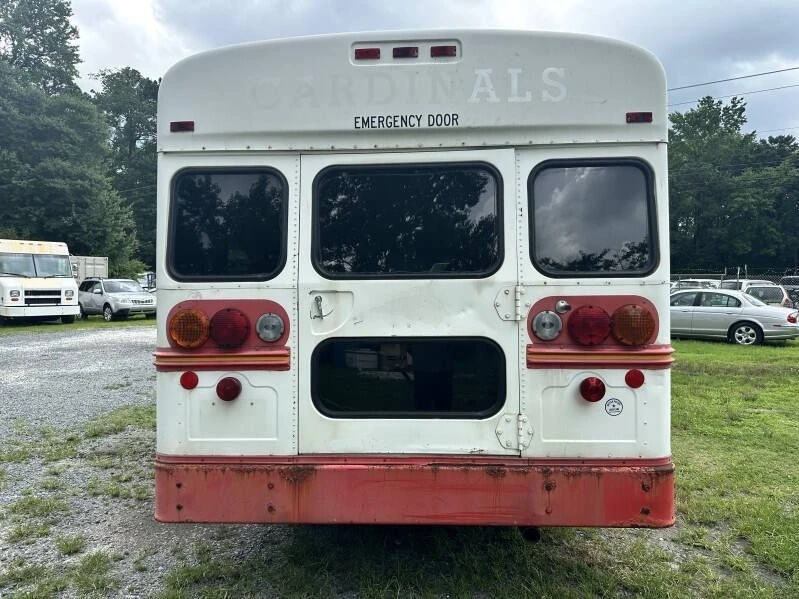 2004 Chevrolet Express - Image 6 of 18