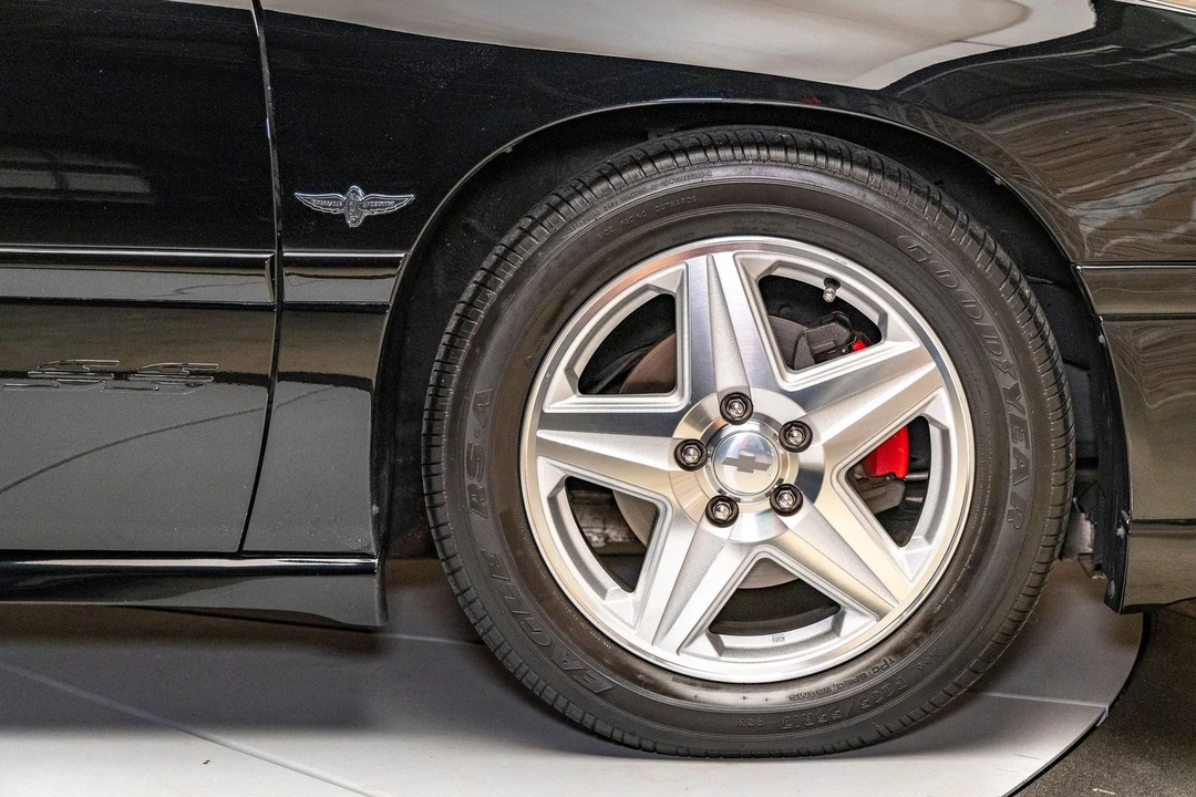 2004 Chevrolet Impala 8th Gen - Image 16 of 24