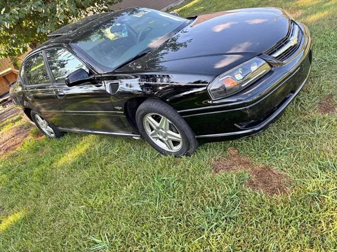 2004 Chevrolet Impala SS Sedan 4D