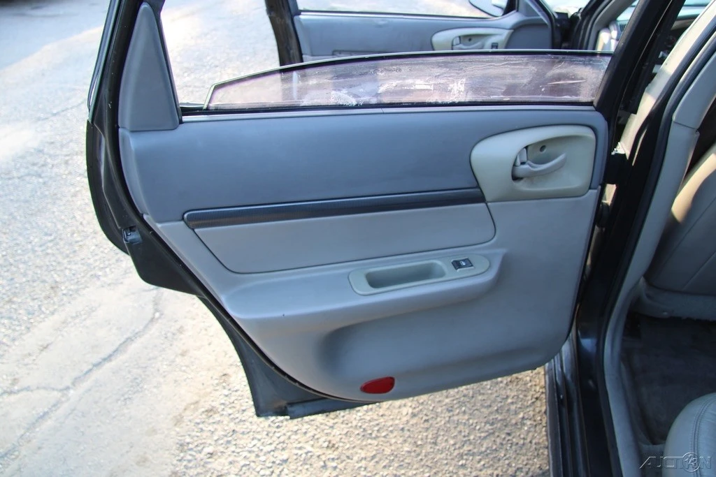 2004 Chevrolet Impala 8th Gen - Image 18 of 21