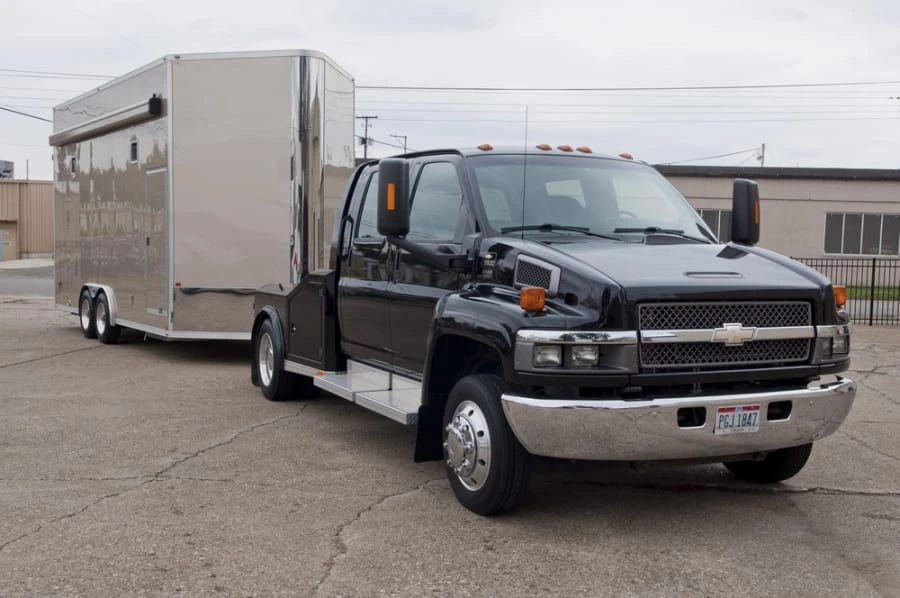2004 Chevrolet Kodiak - Image 2 of 7