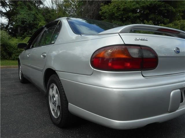 2004 Chevrolet Malibu - Image 6 of 12