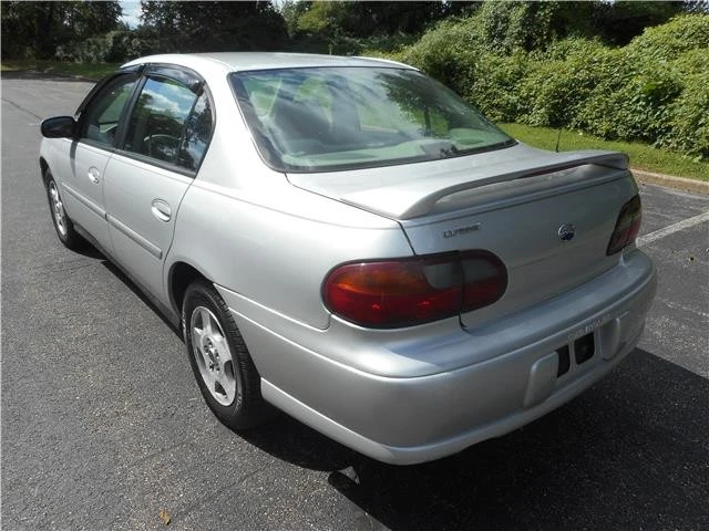 2004 Chevrolet Malibu - Image 7 of 12