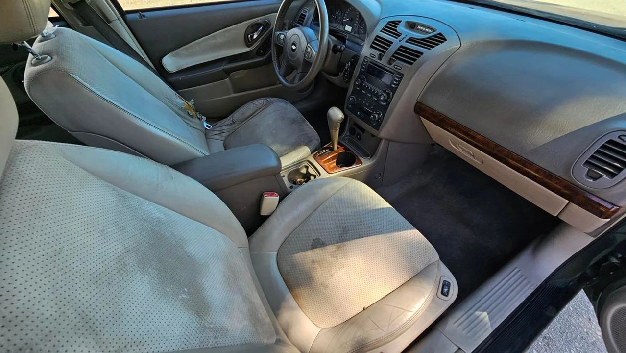 2004 Chevrolet Malibu - Image 10 of 21
