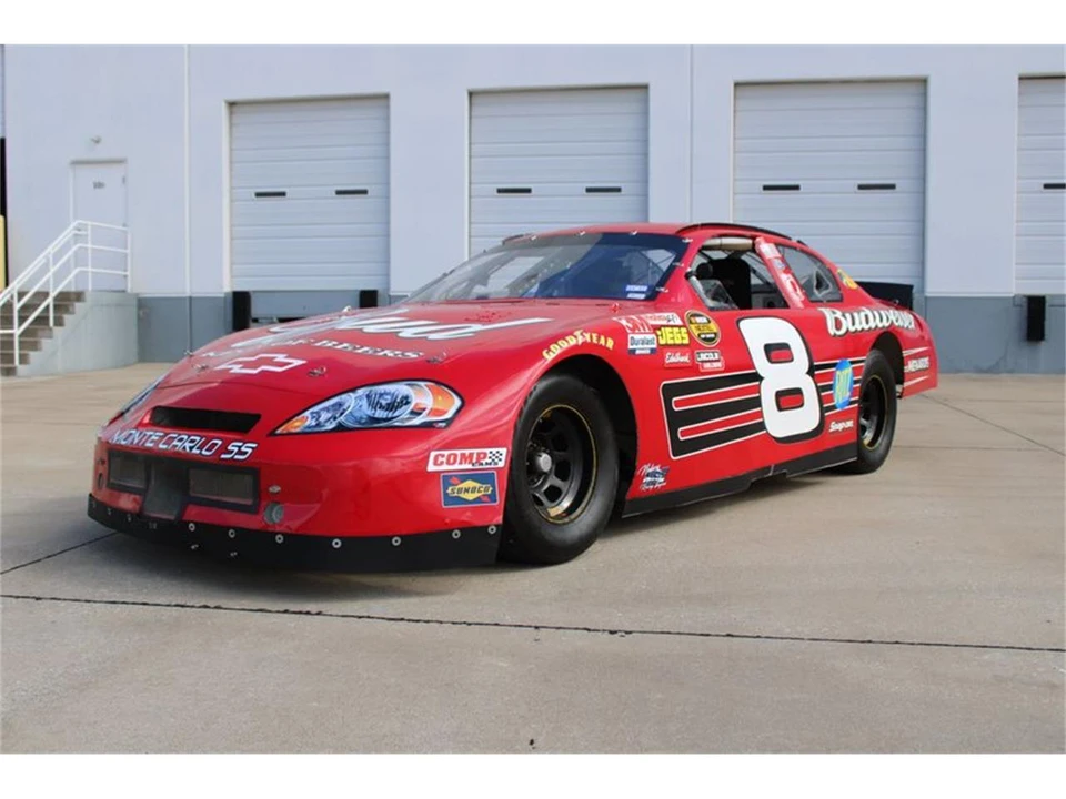2004 Chevrolet Monte Carlo 6th Gen - Image 3 of 31