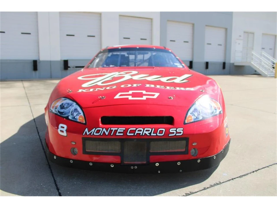2004 Chevrolet Monte Carlo 6th Gen - Image 24 of 31