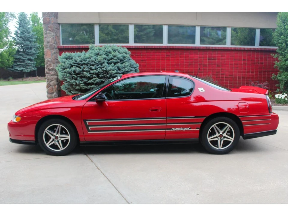 2004 Chevrolet Monte Carlo 6th Gen - Image 2 of 31
