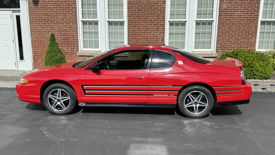 2004 Chevrolet Monte Carlo 6th Gen - Image 2 of 10
