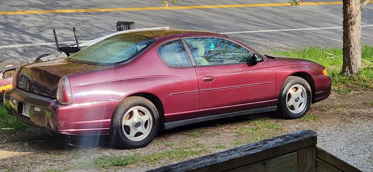 2004 Chevrolet Monte Carlo 6th Gen - Image 3 of 15