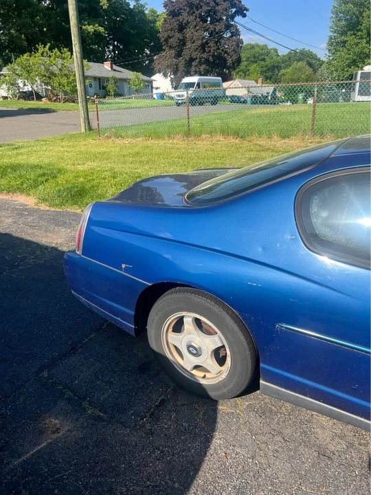 2004 Chevrolet Monte Carlo 6th Gen - Image 2 of 8