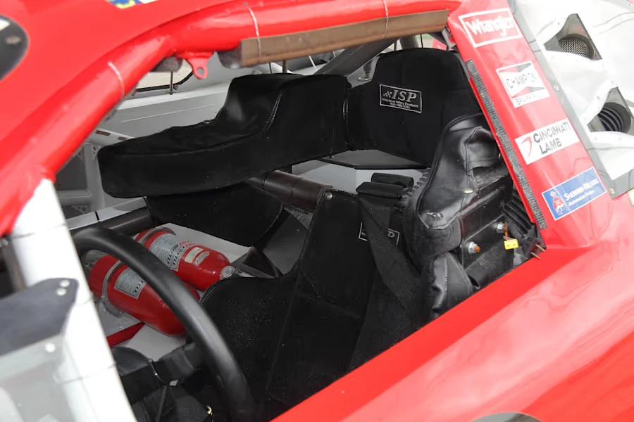 2004 Chevrolet Monte Carlo 6th Gen - Image 20 of 26