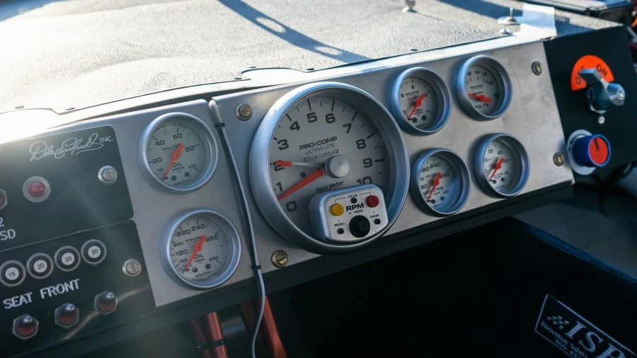 2004 Chevrolet Monte Carlo 6th Gen - Image 11 of 12
