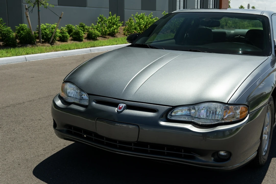 2004 Chevrolet Monte Carlo 6th Gen - Image 10 of 31