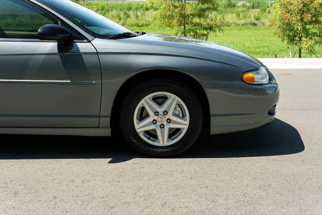 2004 Chevrolet Monte Carlo 6th Gen - Image 29 of 31