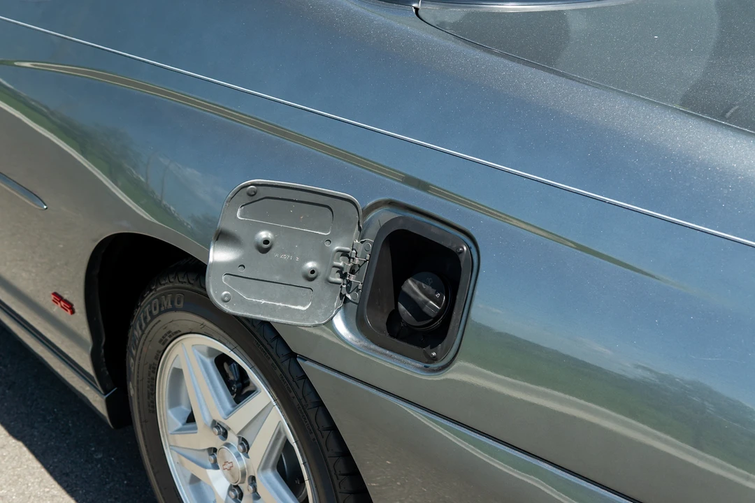 2004 Chevrolet Monte Carlo 6th Gen - Image 20 of 31