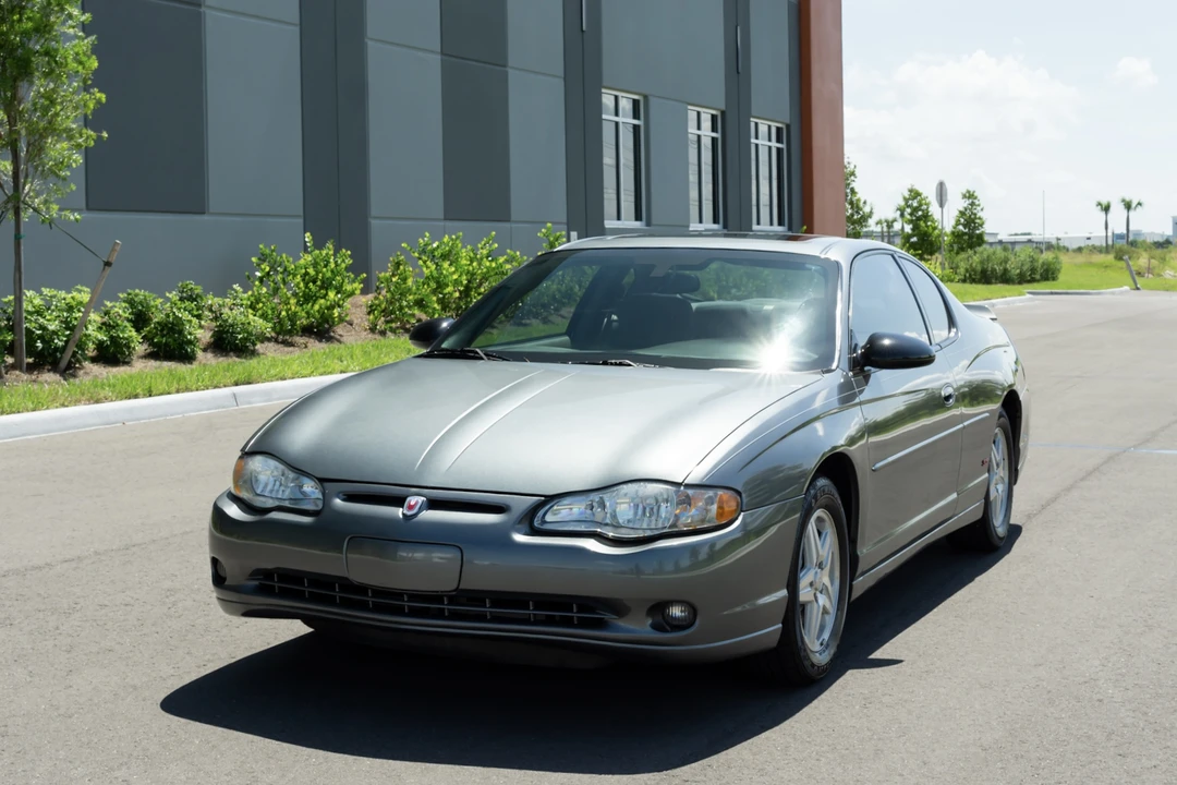 2004 Chevrolet Monte Carlo 6th Gen - Image 2 of 31