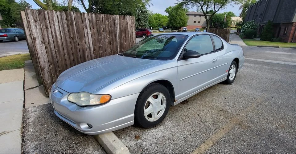 2004 Chevrolet Monte Carlo 6th Gen - Image 2 of 10