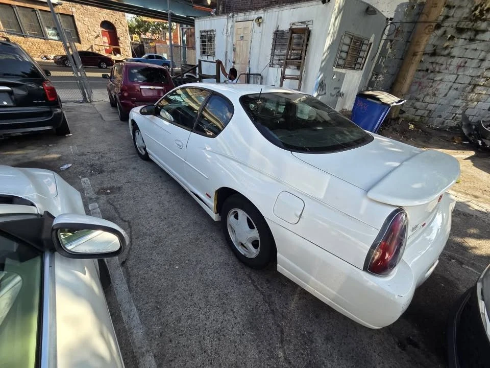 2004 Chevrolet Monte Carlo 6th Gen - Image 5 of 10