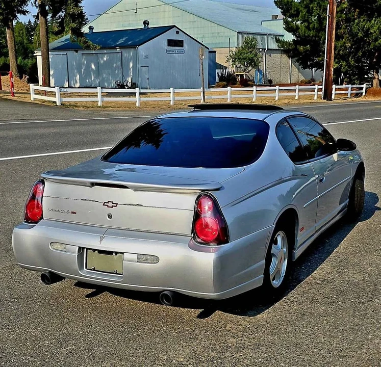 2004 Chevrolet Monte Carlo 6th Gen - Image 18 of 18