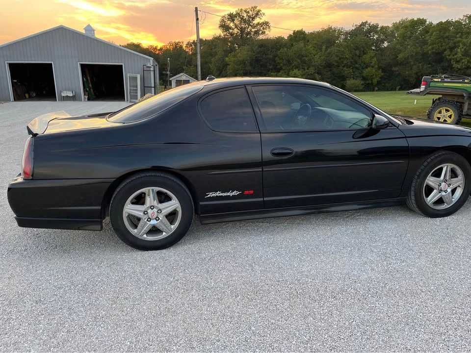 2004 Chevrolet Monte Carlo 6th Gen - Image 2 of 11