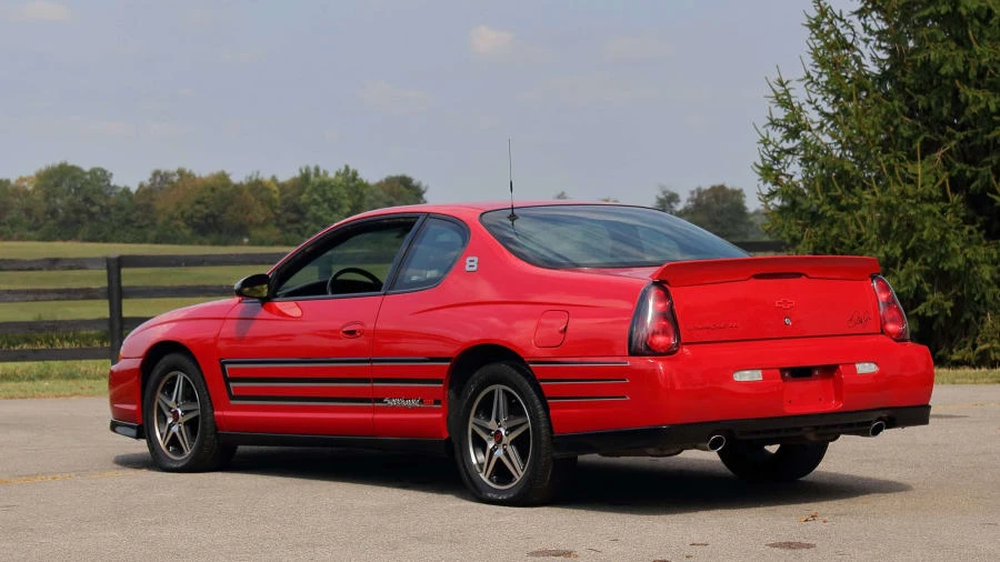 2004 Chevrolet Monte Carlo 6th Gen - Image 3 of 14