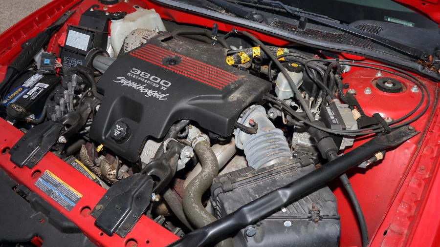 2004 Chevrolet Monte Carlo 6th Gen - Image 6 of 14