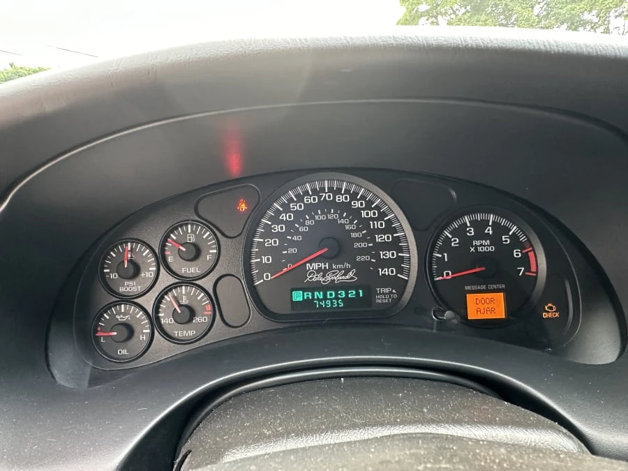 2004 Chevrolet Monte Carlo 6th Gen - Image 14 of 27