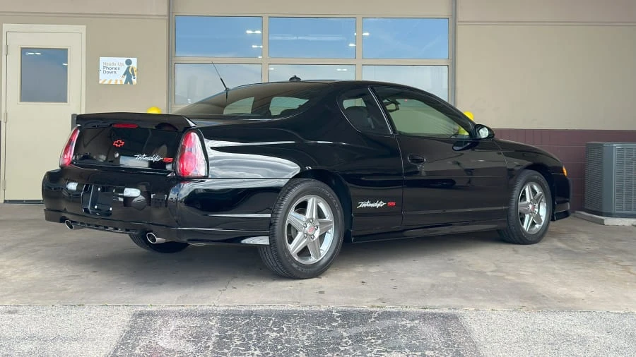 2004 Chevrolet Monte Carlo 6th Gen - Image 3 of 18