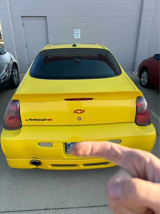 2004 Chevrolet Monte Carlo 6th Gen - Image 3 of 6