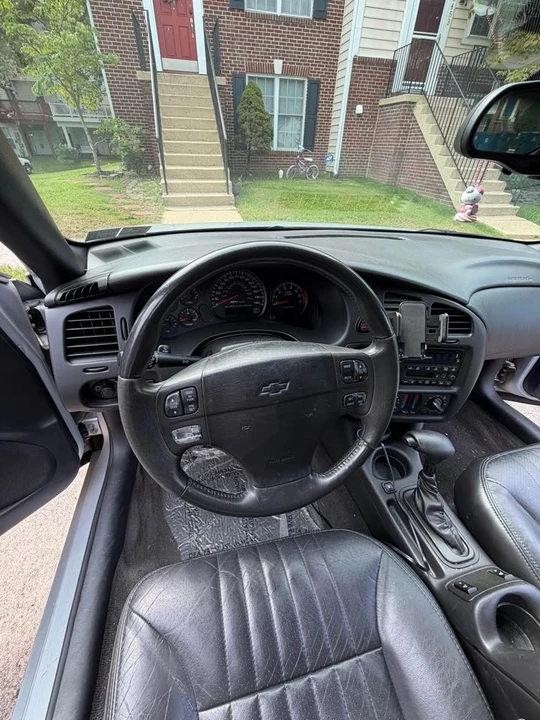 2004 Chevrolet Monte Carlo 6th Gen - Image 9 of 17