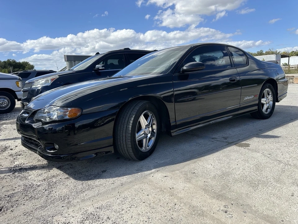 2004 Chevrolet Monte Carlo 6th Gen - Image 2 of 17