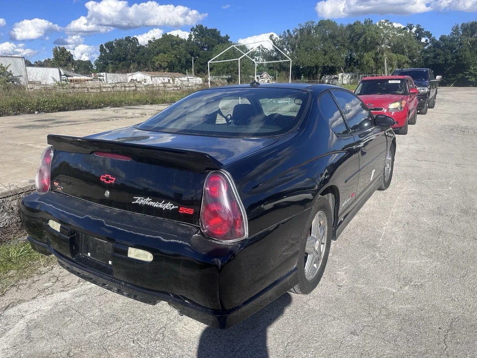 2004 Chevrolet Monte Carlo 6th Gen - Image 2 of 12