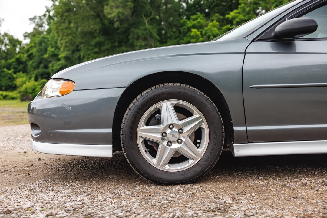 2004 Chevrolet Monte Carlo 6th Gen - Image 25 of 31