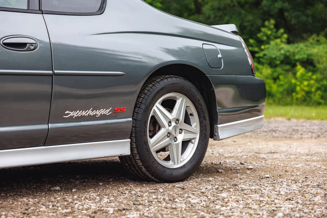 2004 Chevrolet Monte Carlo 6th Gen - Image 27 of 31