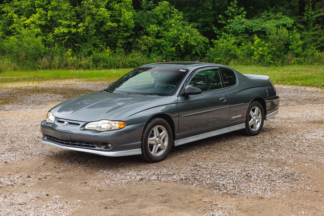 2004 Chevrolet Monte Carlo 6th Gen - Image 3 of 31