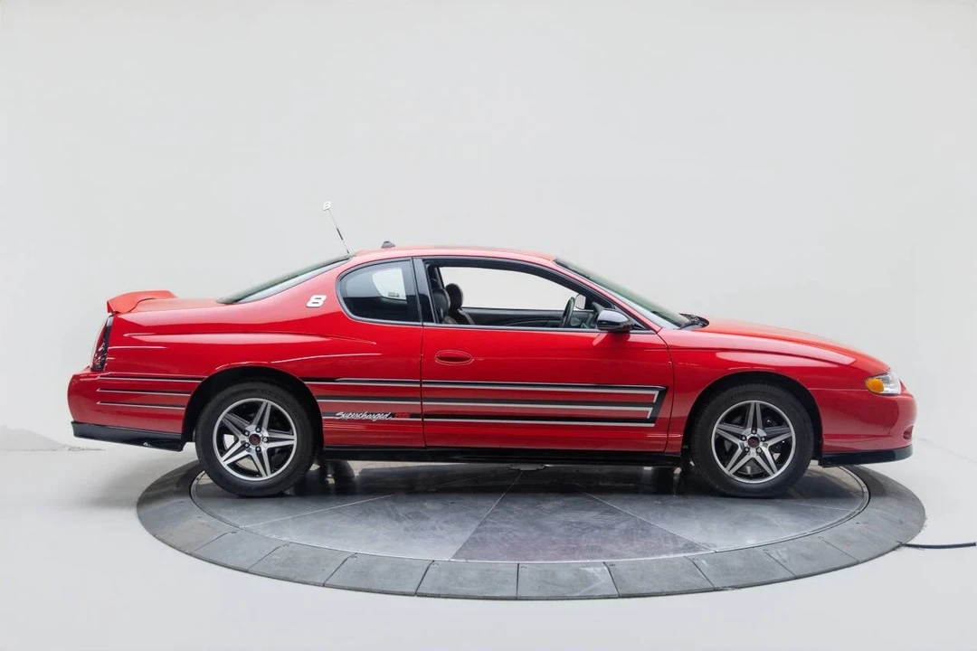 2004 Chevrolet Monte Carlo 6th Gen - Image 2 of 21