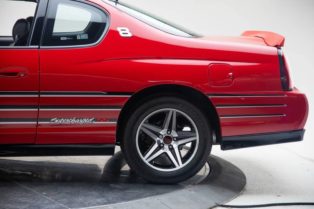 2004 Chevrolet Monte Carlo 6th Gen - Image 19 of 21